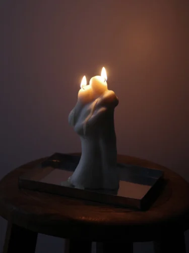 HUG candle image